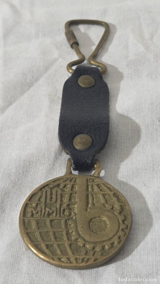 Coleccionismo de llaveros: Antiguo llavero de bronce, Bauma Munchen - Foto 2
