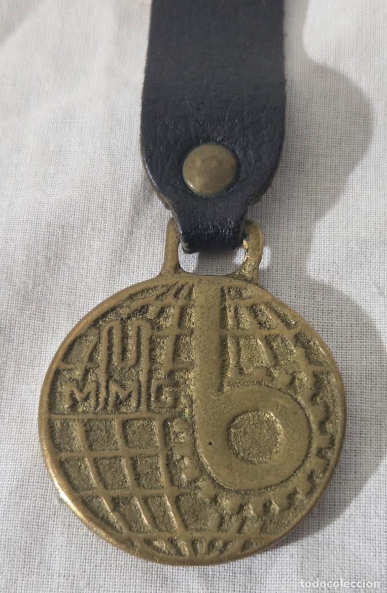 Coleccionismo de llaveros: Antiguo llavero de bronce, Bauma Munchen - Foto 3