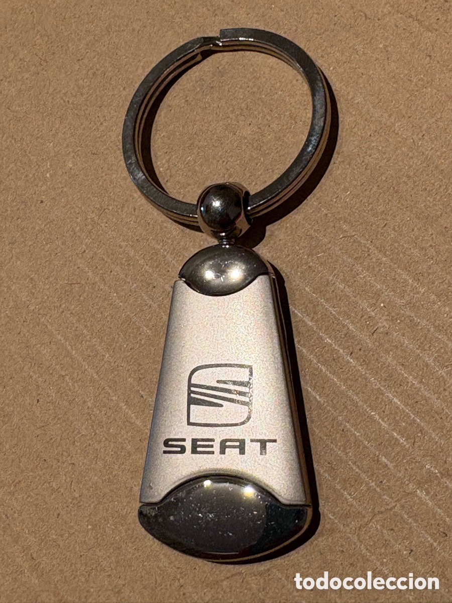 Coleccionismo de llaveros: Llavero de SEAT de 2003