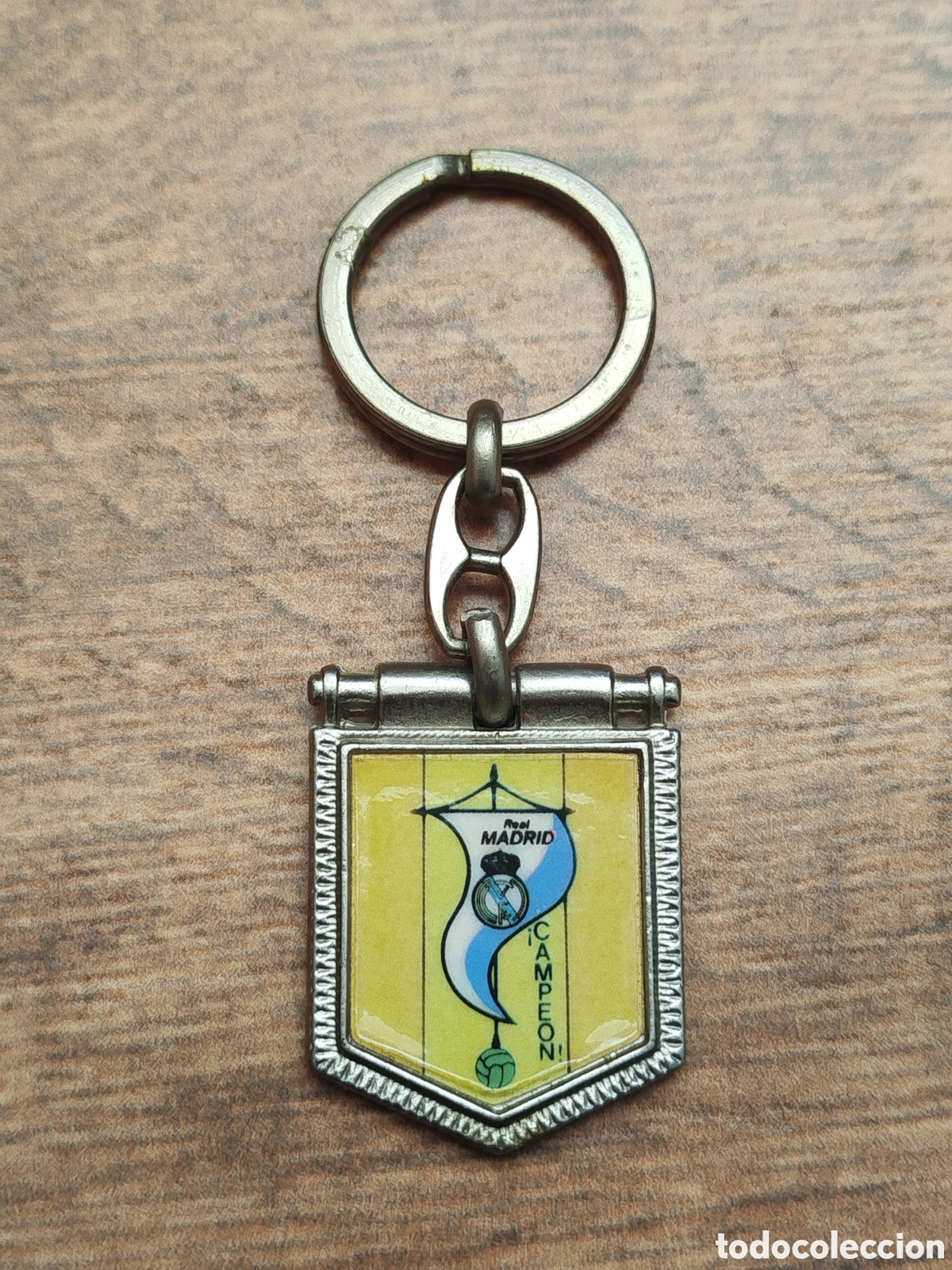 Coleccionismo de llaveros: Antiguo llavero Real Madrid