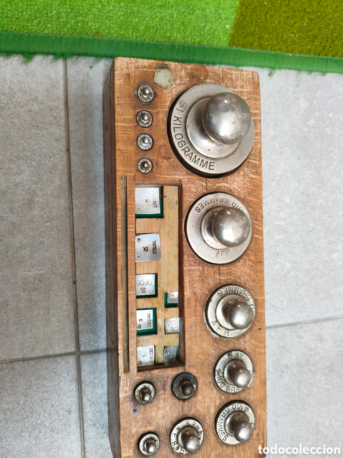 Coleccionismo de llaveros: Lote pesas farmacia con soporte