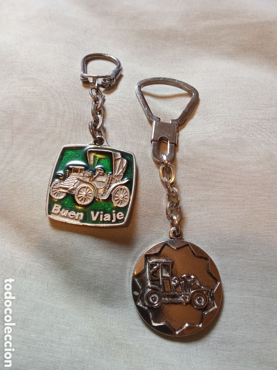 Coleccionismo de llaveros: Lote de 2 llaveros publicitarios vintage de autom&oacute;vil.