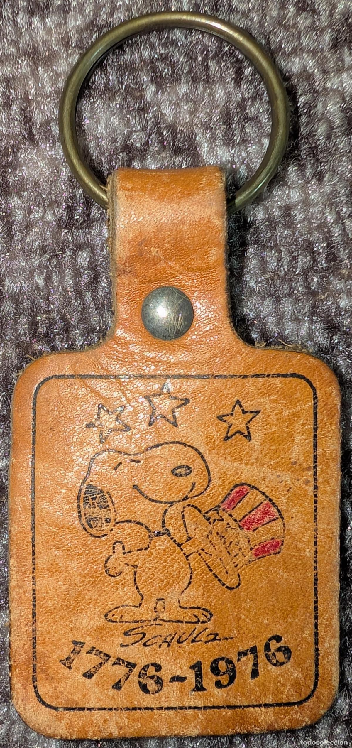 Coleccionismo de llaveros: Antiguo llavero en cuero de Snoopy (1976)