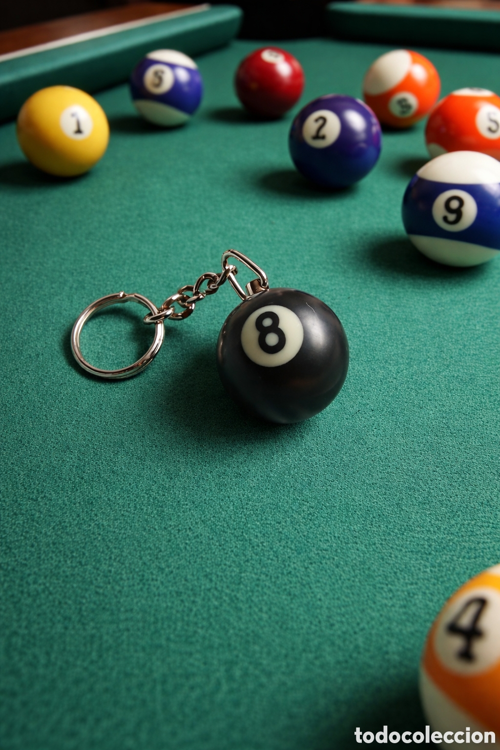 Coleccionismo de llaveros: Llavero vintage de bola 8 en pasta maciza