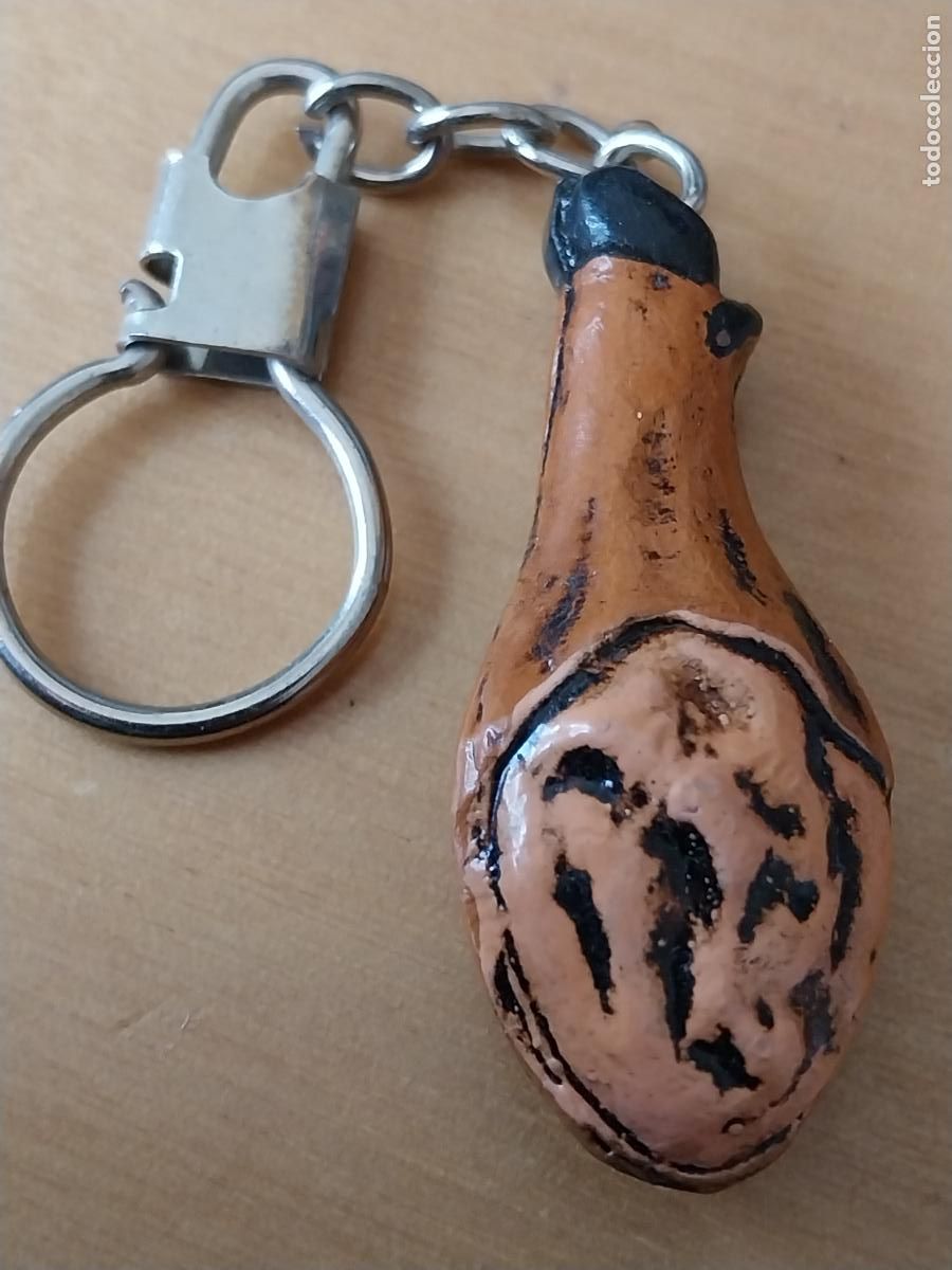 Coleccionismo de llaveros: JAMON TREVELEZ PASTA O SIMILAR LLAVERO 5.63CMS ALTO USADO
