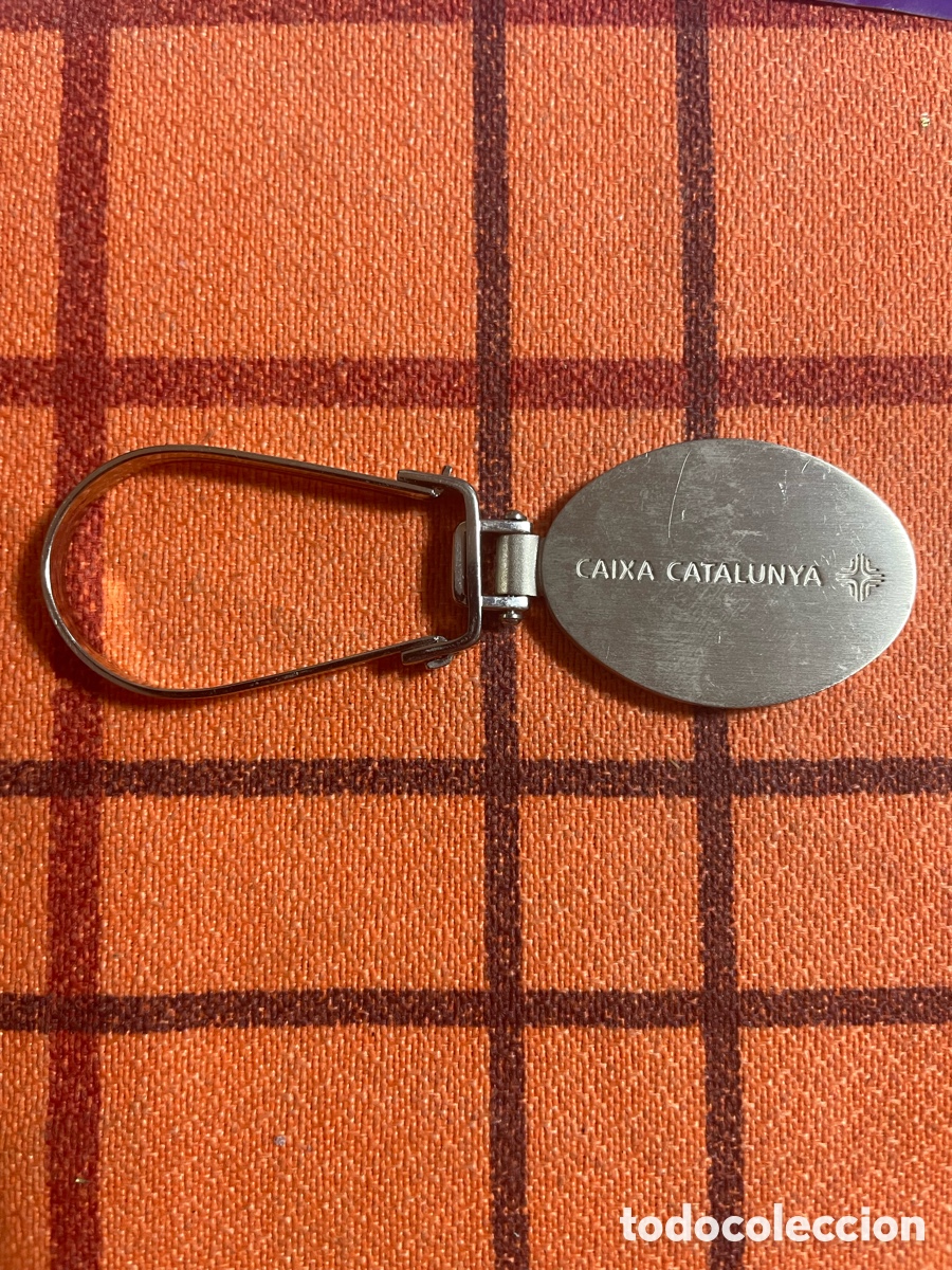 Coleccionismo de llaveros: Llavero Caixa Catalunya Oval Metal Vintage - Publicitario