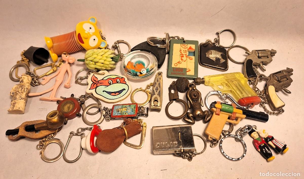 Coleccionismo de llaveros: Lote de 22 Llaveros de tem&aacute;tica variada - Foto 1