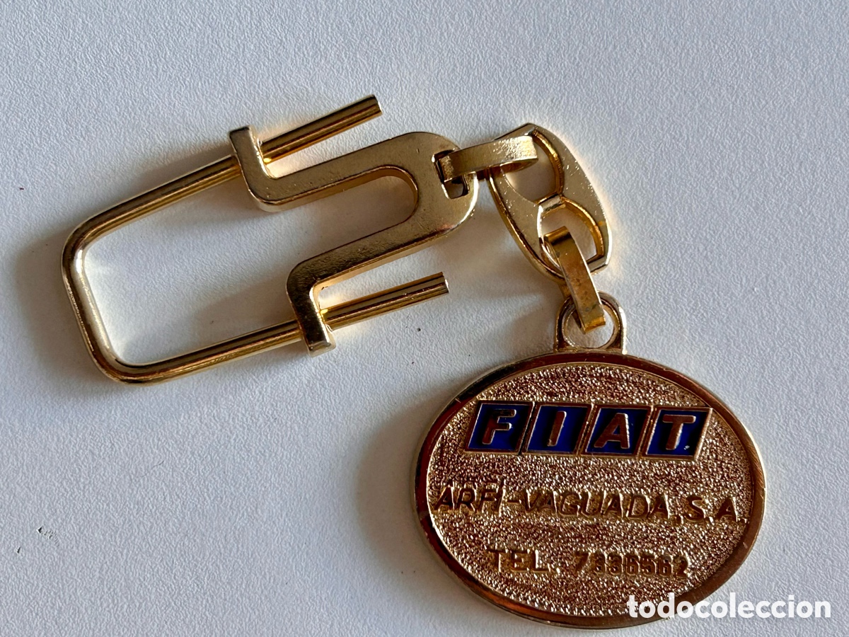 Coleccionismo de llaveros: Llavero dorado FIAT Vintage