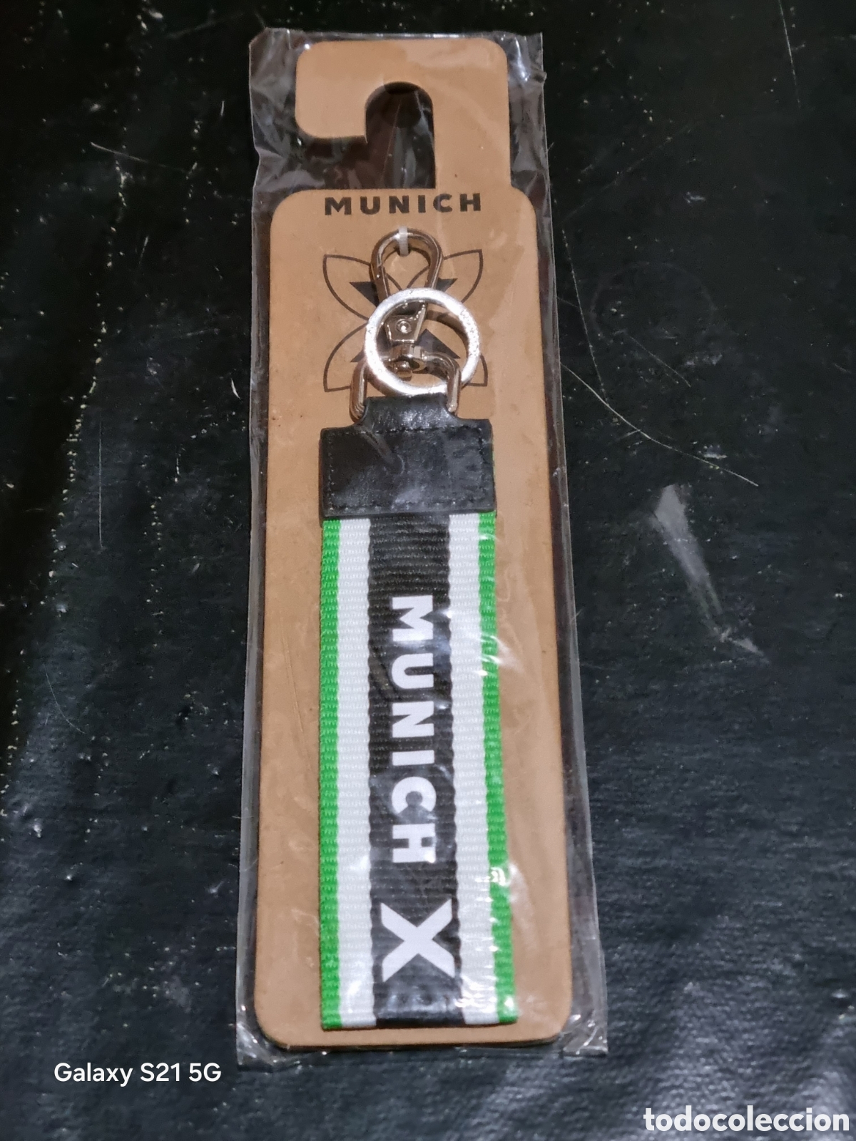 Coleccionismo de llaveros: LLAVERO CON TELA MUNICH