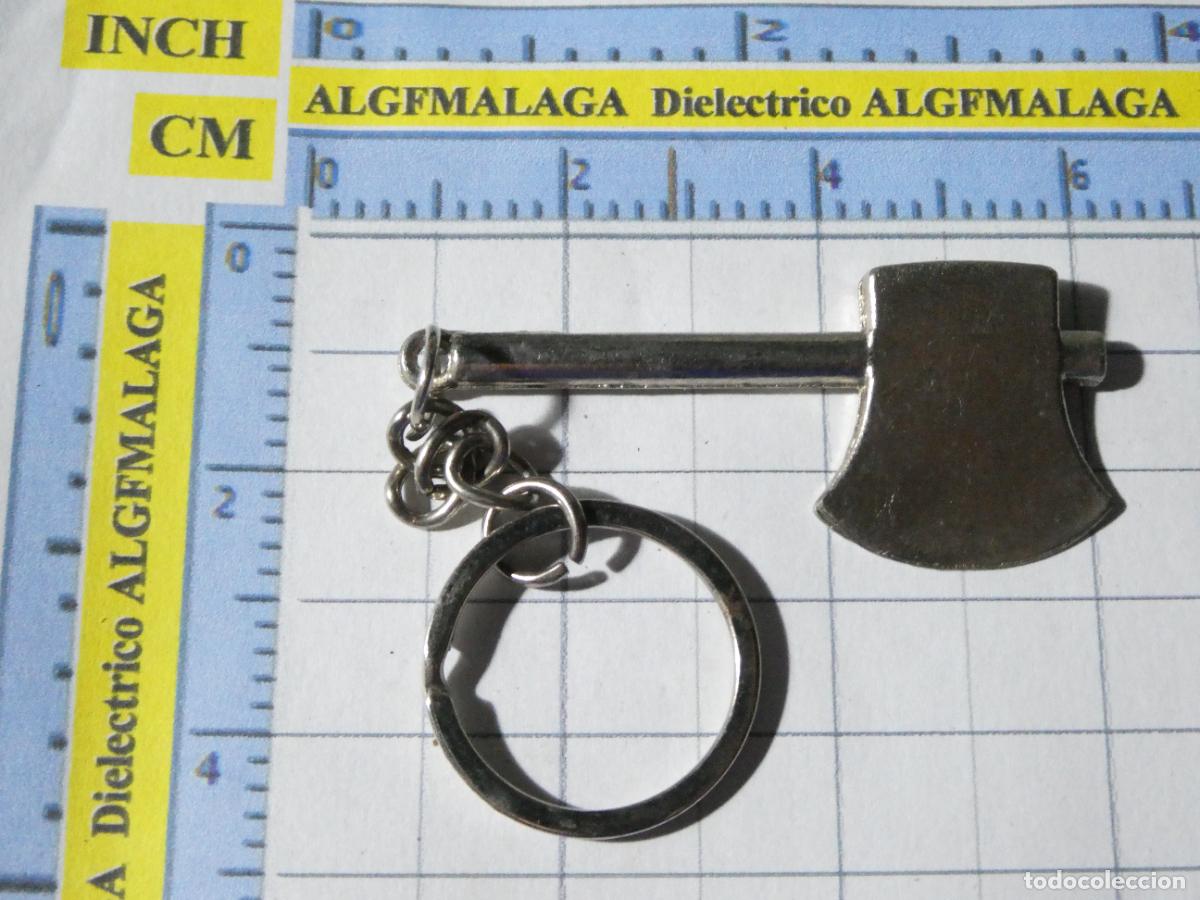 Coleccionismo de llaveros: LLAVERO DE MINAITURAS FIGURITAS. HACHA METAL CARNICERO VERDUGO LE&Ntilde;ADOR