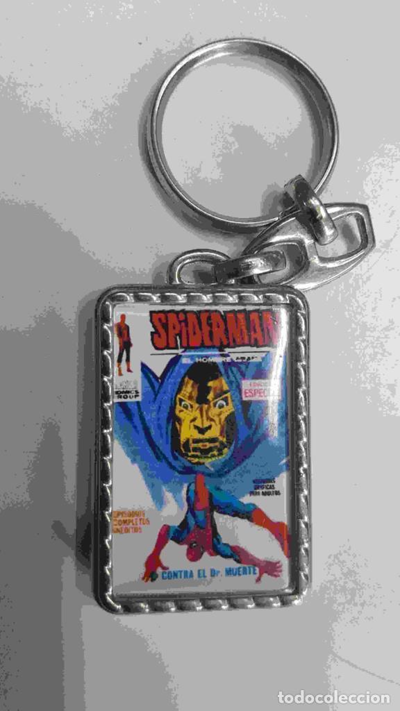 Coleccionismo de llaveros: Llavero Spiderman contra el Dr. Muerte - Varios