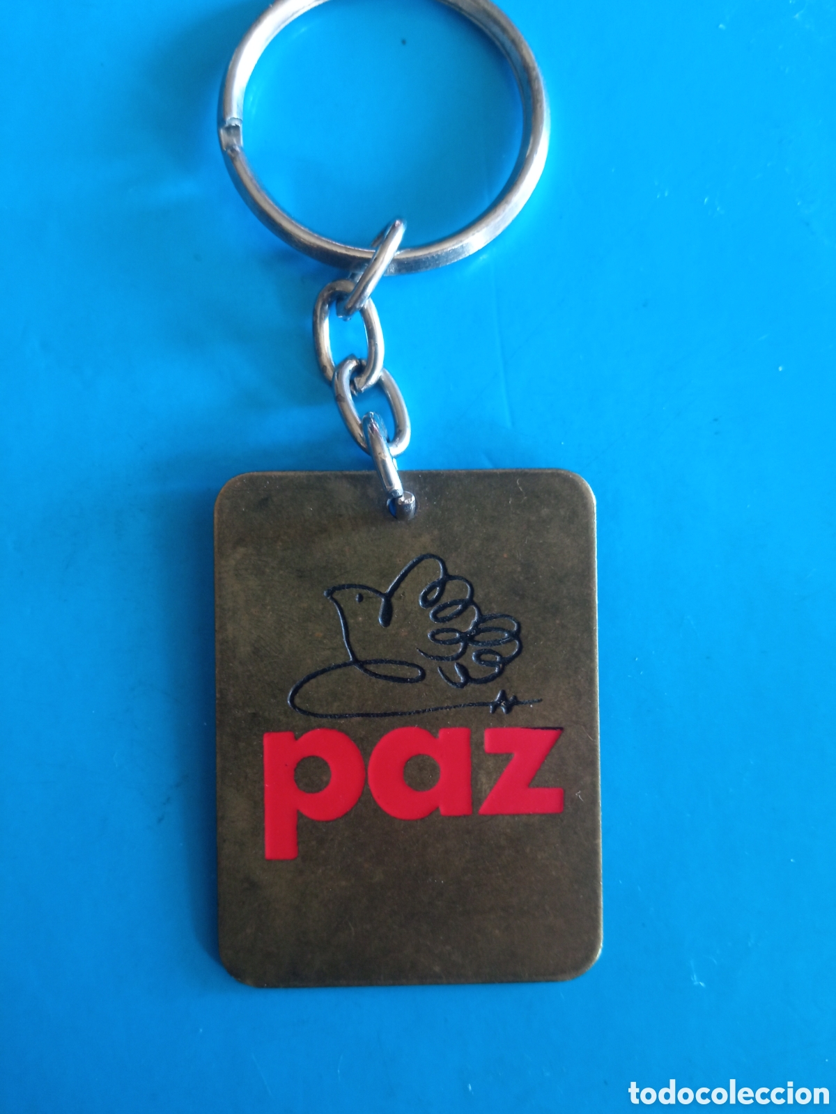 Coleccionismo de llaveros: Antiguo llavero de lat&oacute;n, PAZ