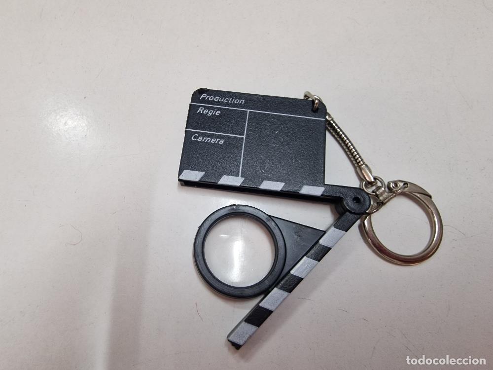 Colecionismo de porta-chaves: Llavero: Claqueta de cine con lupa en el interior