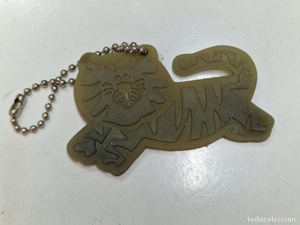 Colecionismo de porta-chaves: Llavero: Gato de goma (No tiene aro de metal)