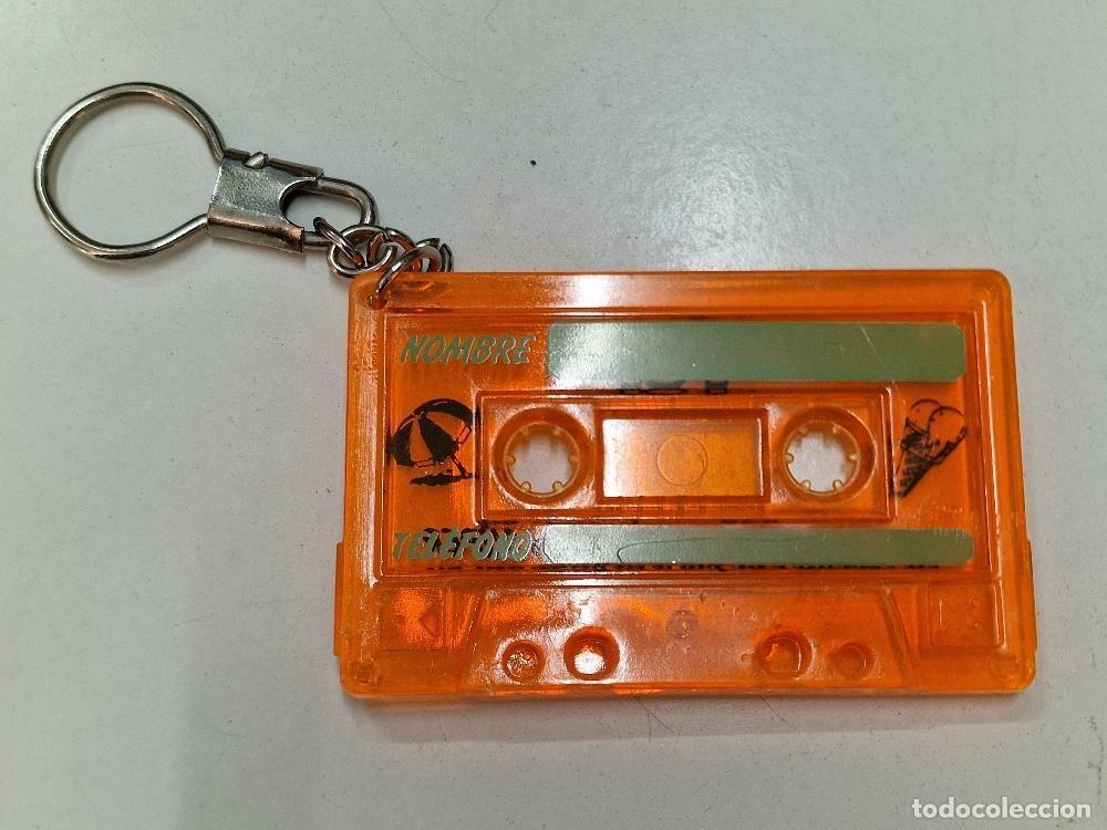 Coleccionismo de llaveros: Llavero: con forma de cassette, Super Pop, la revista POP para la gente SUPER