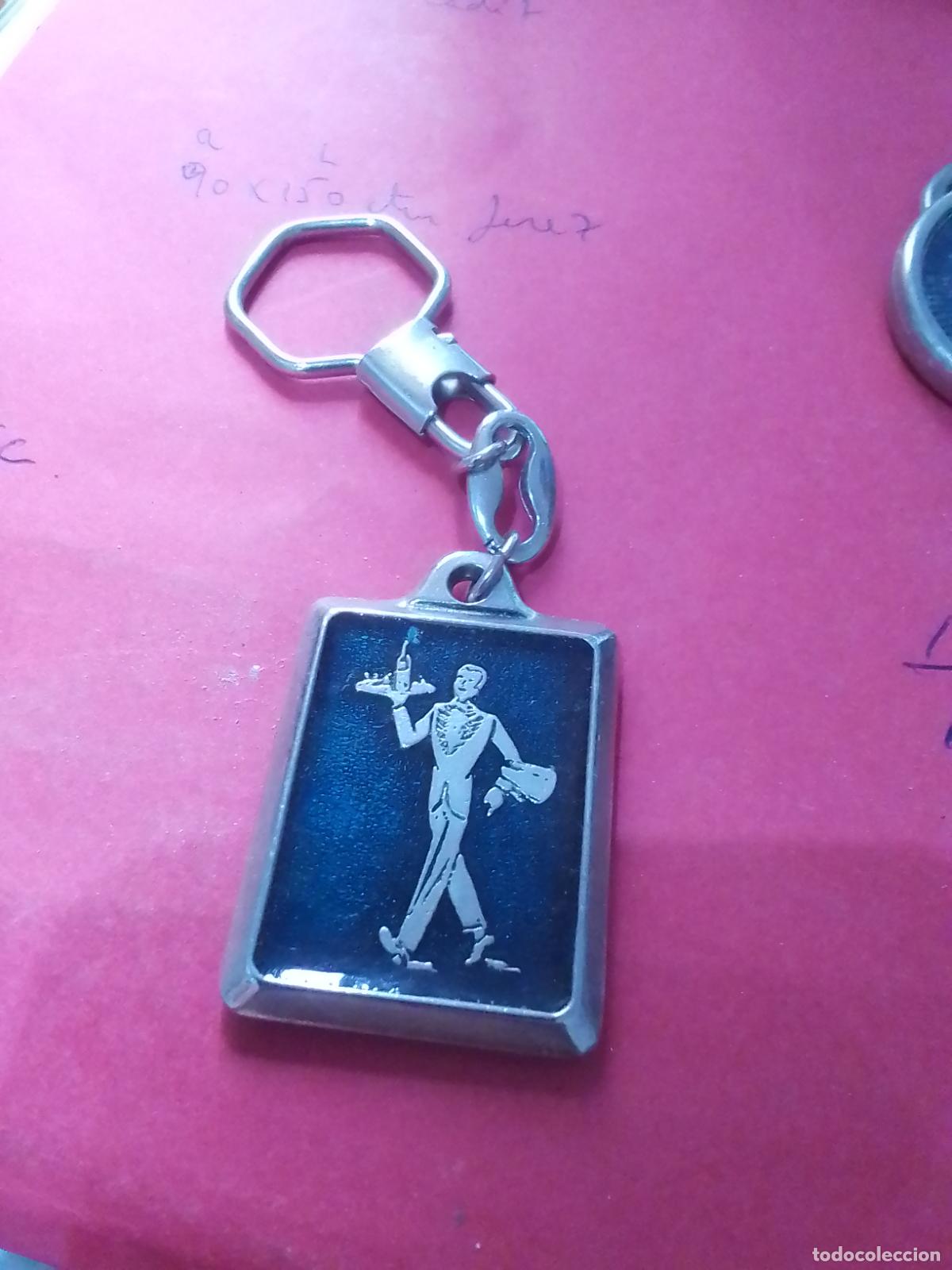 Coleccionismo de llaveros: LLAVEROS DIFERENTES DE MARCAS Y FUTBOL