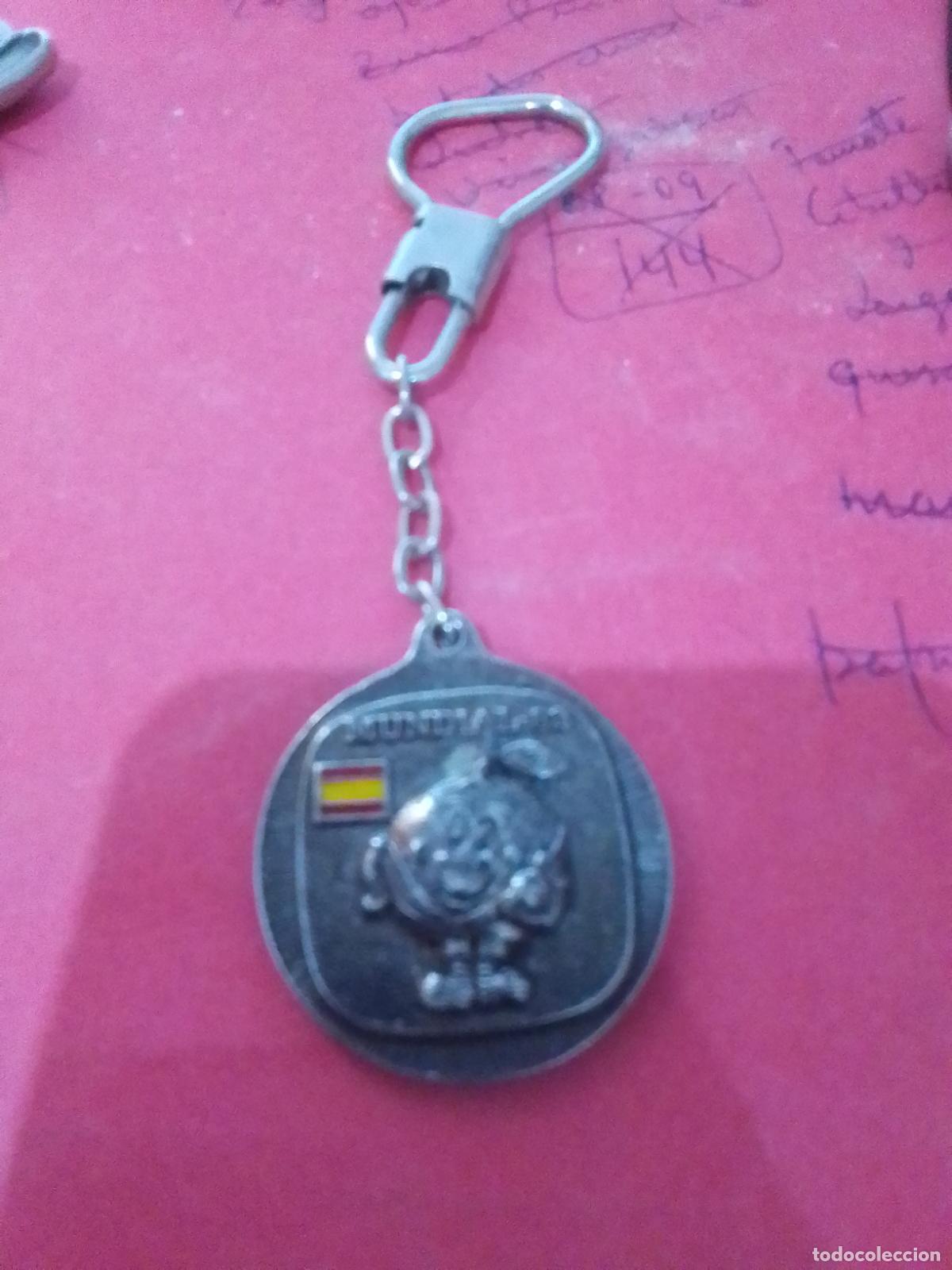 Coleccionismo de llaveros: LLAVEROS DIFERENTES DE MARCAS Y FUTBOL