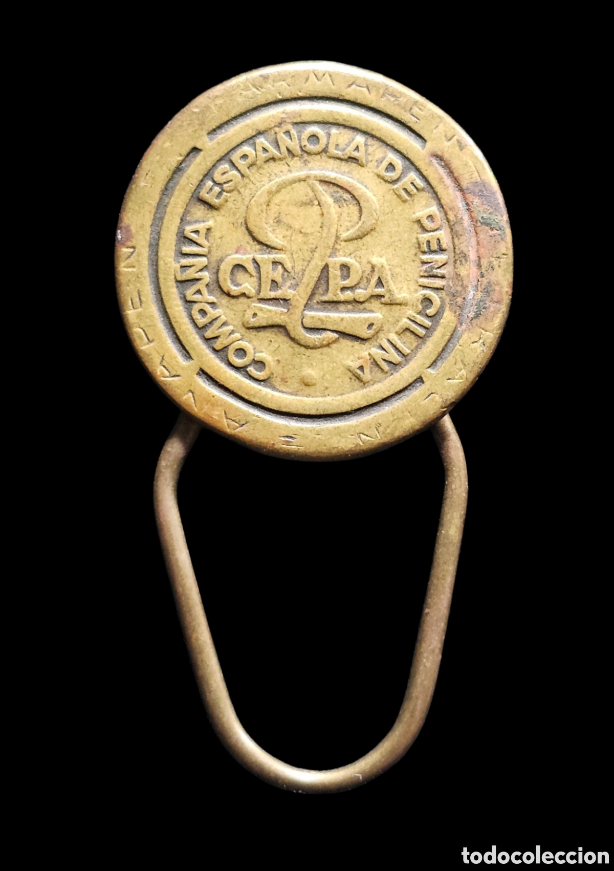 Coleccionismo de llaveros: Llavero antiguo&nbsp;de la&nbsp;Compa&ntilde;&iacute;a Espa&ntilde;ola de Penicilina y Antibi&oacute;ticos CEPA