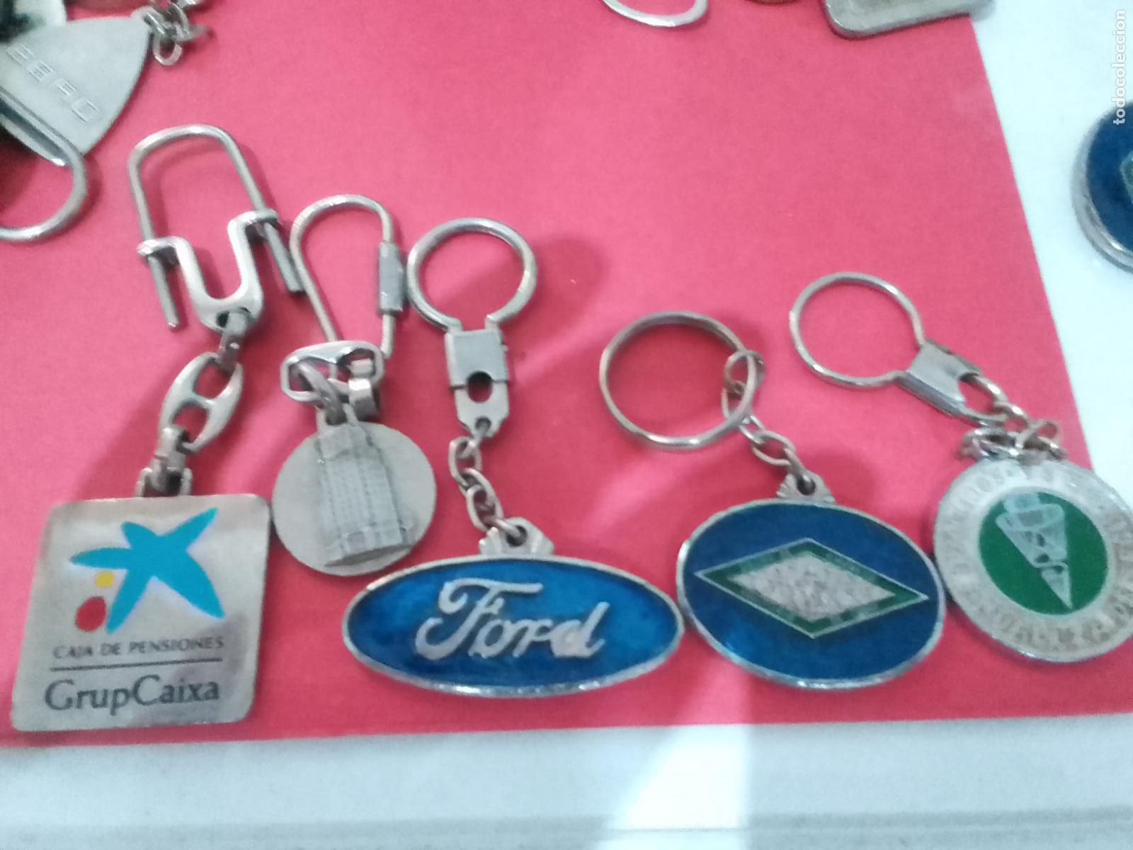 Coleccionismo de llaveros: LLAVEROS DIFERENTES DE MARCAS Y FUTBOL 5 UNIDAD
