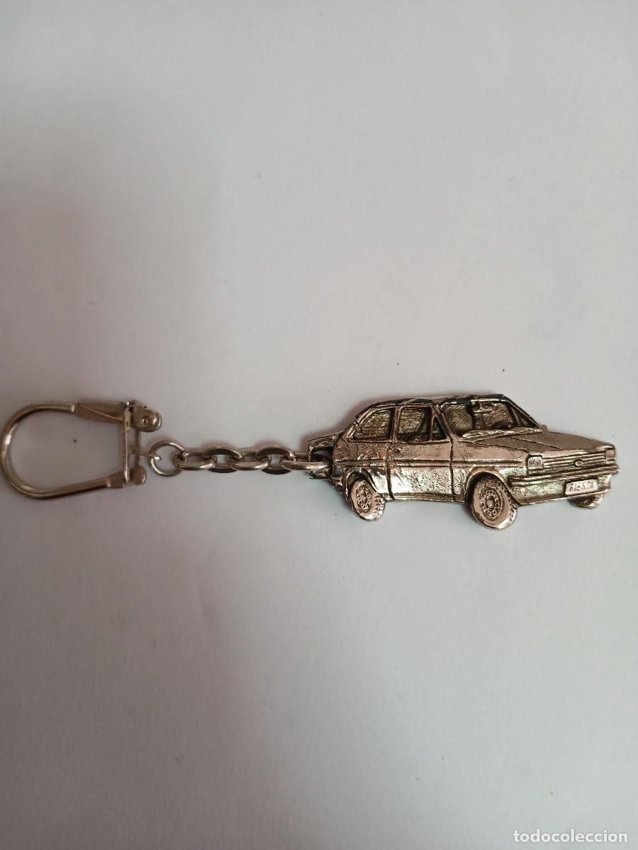 Coleccionismo de llaveros: Llavero Ford Fiesta A&ntilde;os 70-80