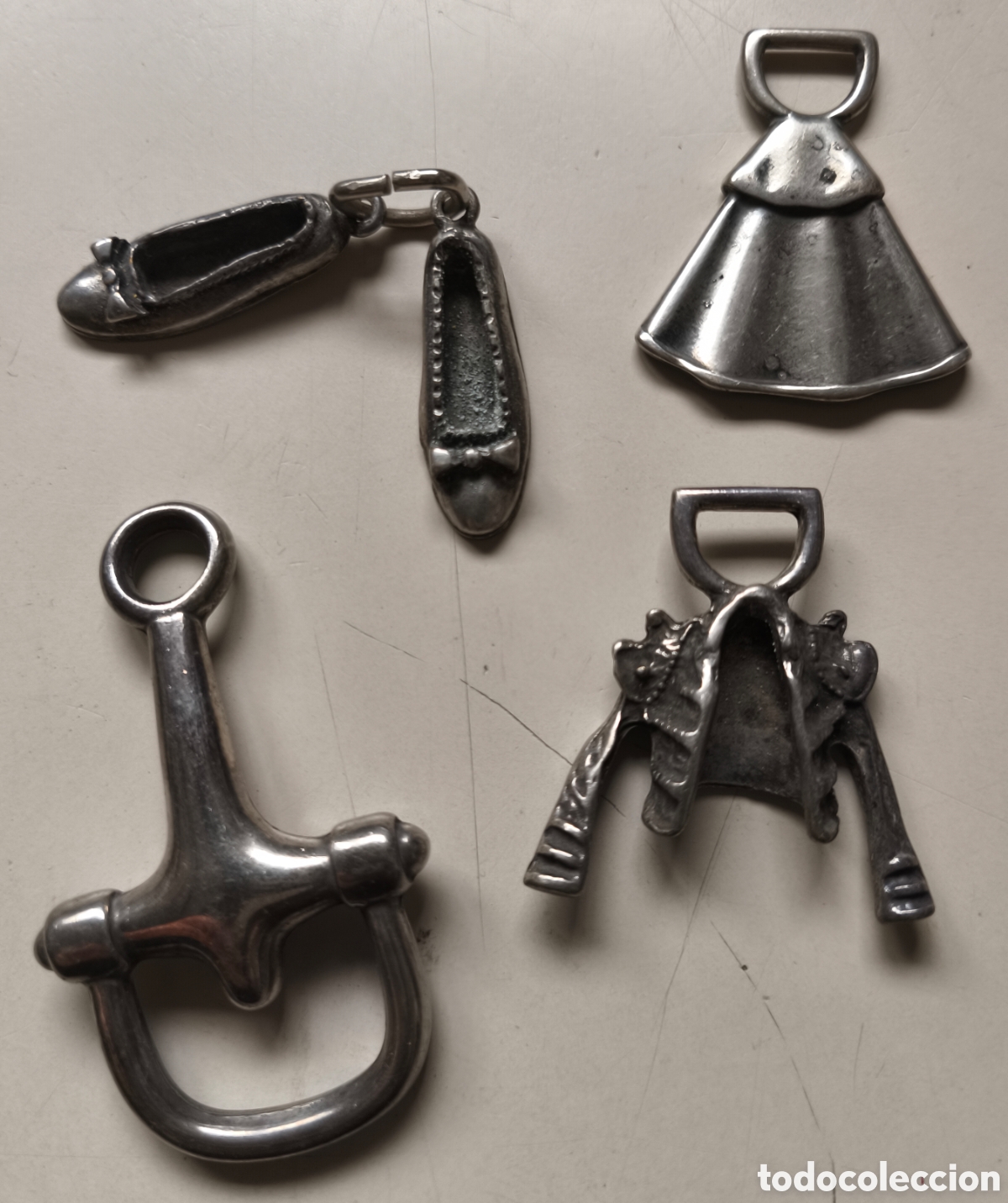 Coleccionismo de llaveros: llaveros coleccionables de tauromaquia, fabricados en zamak con ba&ntilde;o de plata o bronce macizo.
