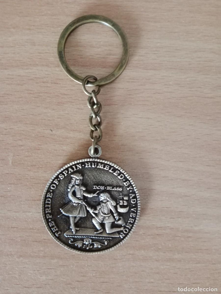 Coleccionismo de llaveros: LLAVERO, R&Eacute;PLICA MEDALLA INGLESA, BLAS DE LEZO Y VERNON - CARTAGENA DE INDIAS - 1741.