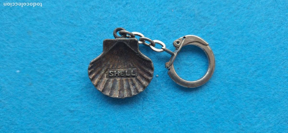 Coleccionismo de llaveros: LLAVERO - AUTOMOVIL - publicidad de LUBRICANTES SHELL