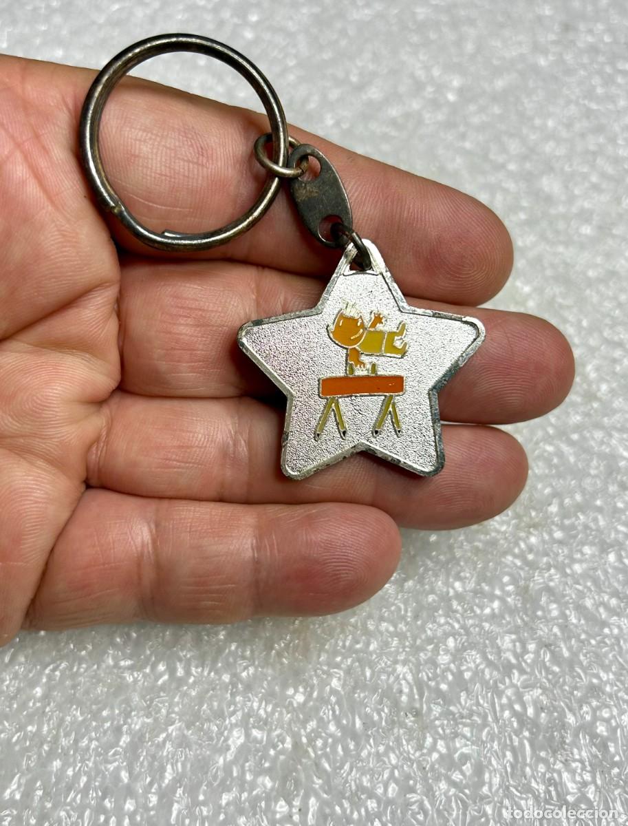 Coleccionismo de llaveros: 3717.LLAVERO DE COBI BARCELONA 92 PRACTICANDO GIMNASIA ART&Iacute;STICA