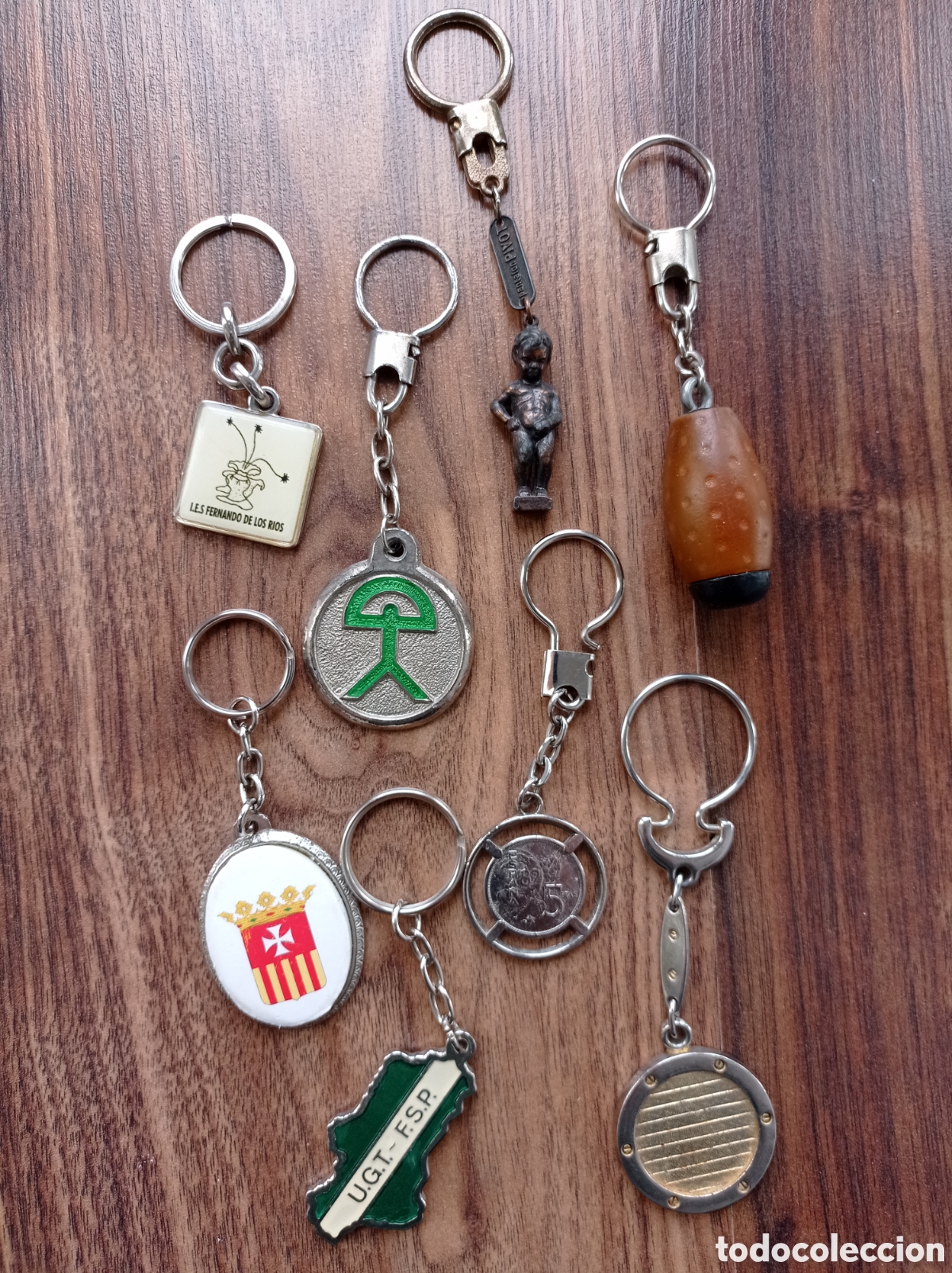 Coleccionismo de llaveros: Lote de ocho llaveros variados met&aacute;licos