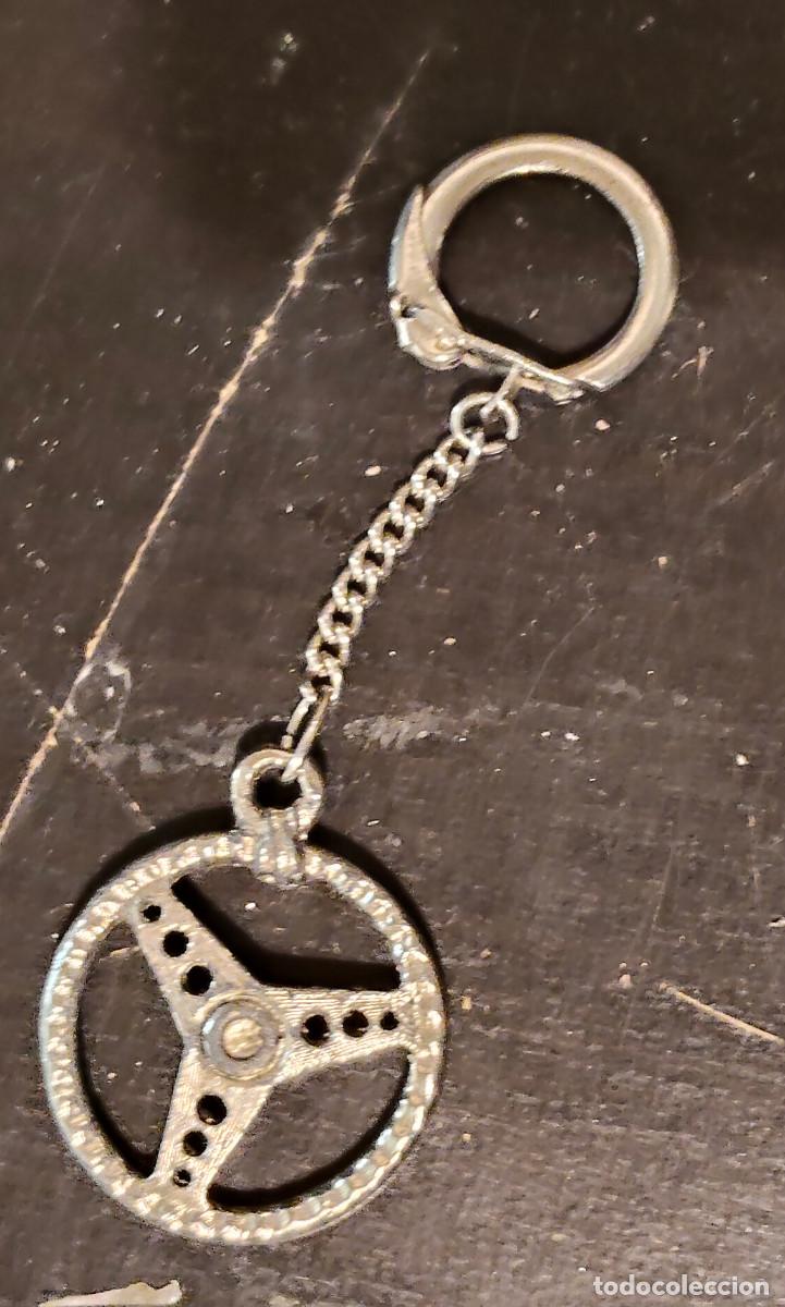 Coleccionismo de llaveros: LLAVERO VOLANTE de metal antiguo clasico vintage