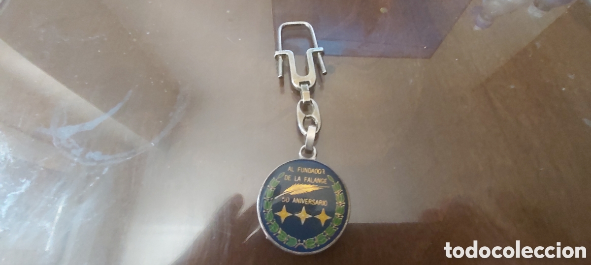 Coleccionismo de llaveros: Llaveros 50 aniversario al fundador de la falange