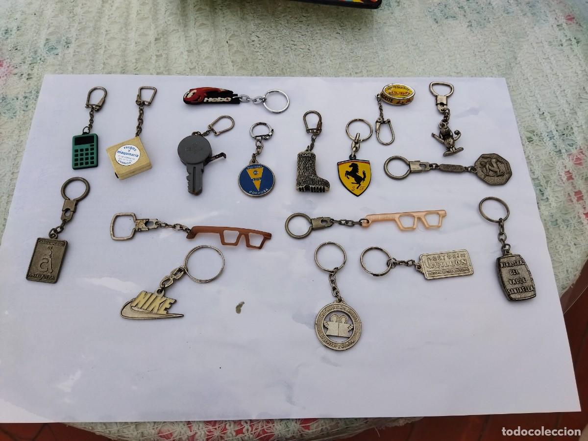 Sammlung von Schl&uuml;sselanh&auml;ngern: lote de 17 llaveros publicitarios