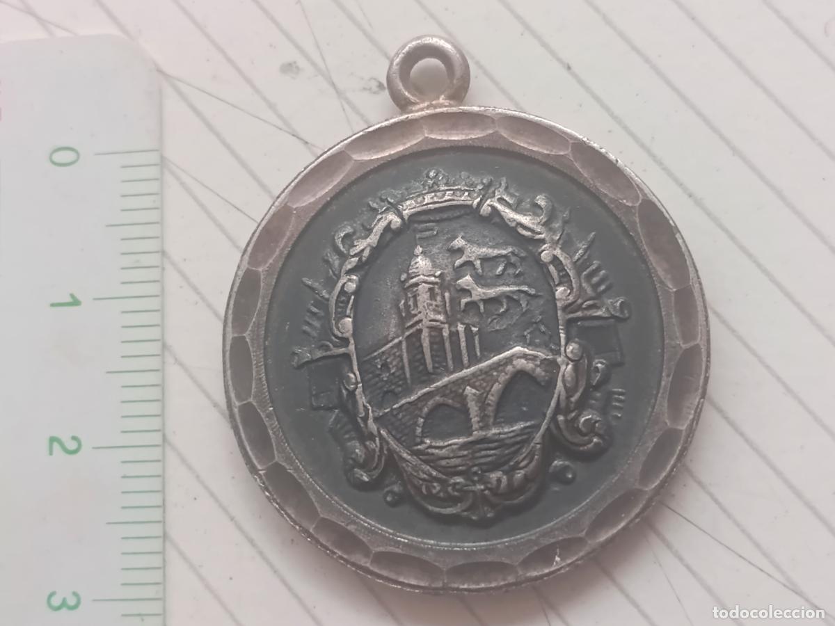 Coleccionismo de llaveros: Bilbao, Vizcaya. Llavero-medalla antiguo. Plata