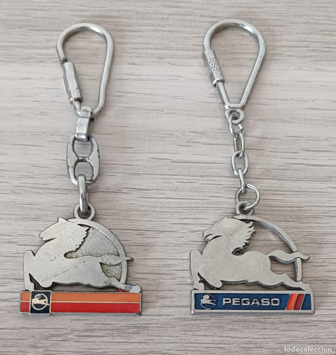 Coleccionismo de llaveros: Lote 2 Antiguos llaveros PEGASO, Camiones, 1 de Fontanet Sagunto, Valencia