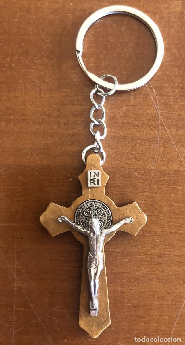 Coleccionismo de llaveros: Llavero cruz san Benito