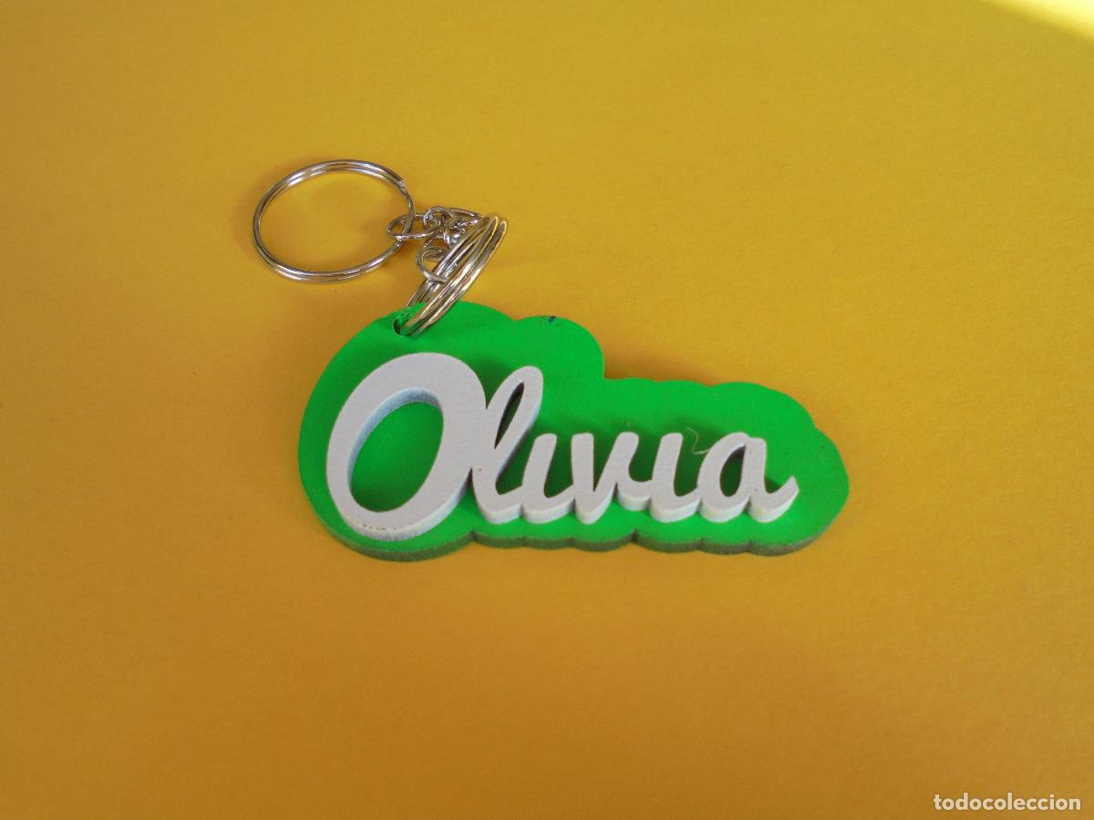 Coleccionismo de llaveros: LLAVERO PERSONALIZADO CON NOMBRE EN MADERA - OLIVIA - PINTADO A MANO - REGALO ORIGINAL