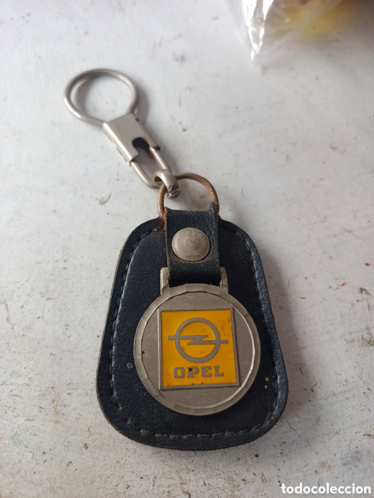 Coleccionismo de llaveros: Amtiguo llavero opel