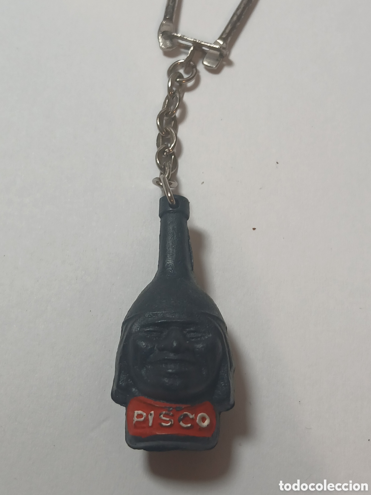 Coleccionismo de llaveros: LLAVERO PISCO ANTIGUO - Foto 1