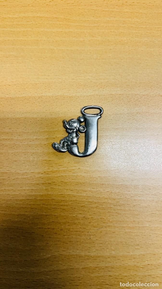 Coleccionismo de llaveros: DISNEY. LLAVERO MICKEY MOUSE DE METAL. CON LA LETRA &rdquo;J&rdquo;
