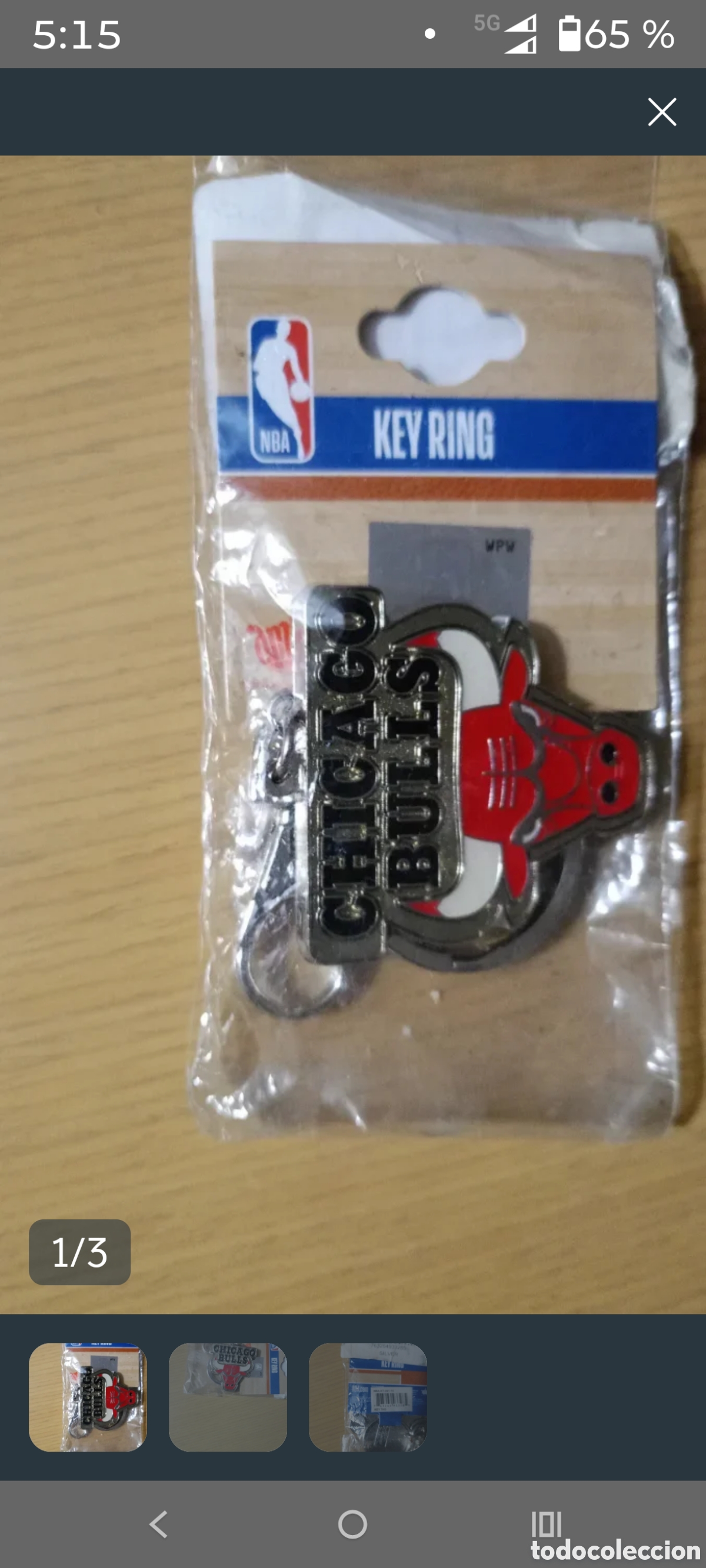 Collection of Keychains: Llavero Chicago bulls