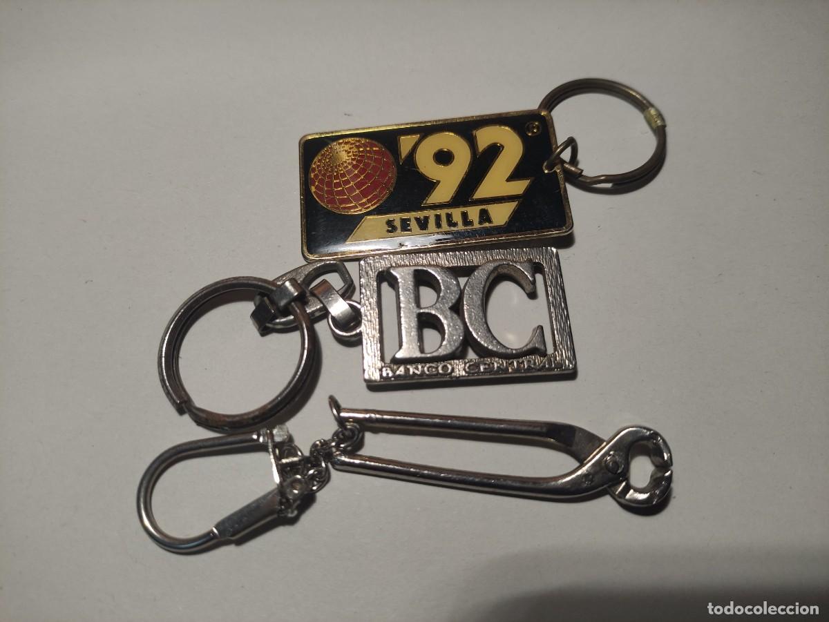 Coleccionismo de llaveros: Llaveros: diversos: expo, herramienta, B.Central - Foto 1