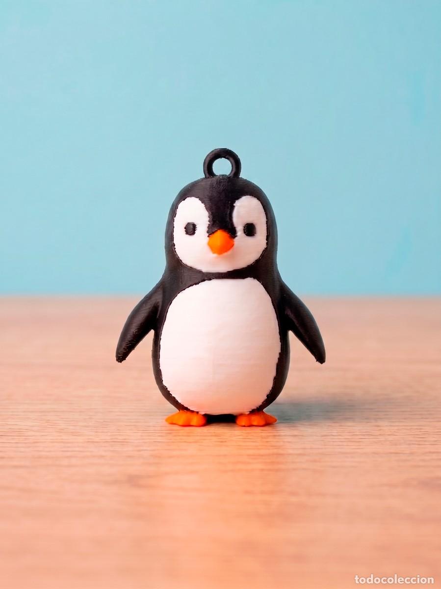 Coleccionismo de llaveros: Llavero de un ping&uuml;ino con un dise&ntilde;o encantador.