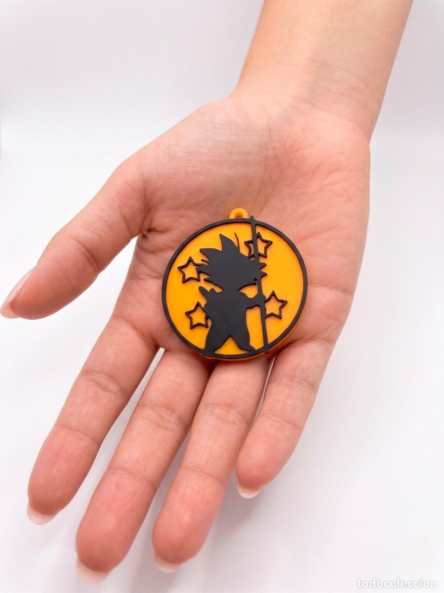 Coleccionismo de llaveros: Llavero Goku ni&ntilde;o minimalista con efecto relieve - Dragon Ball
