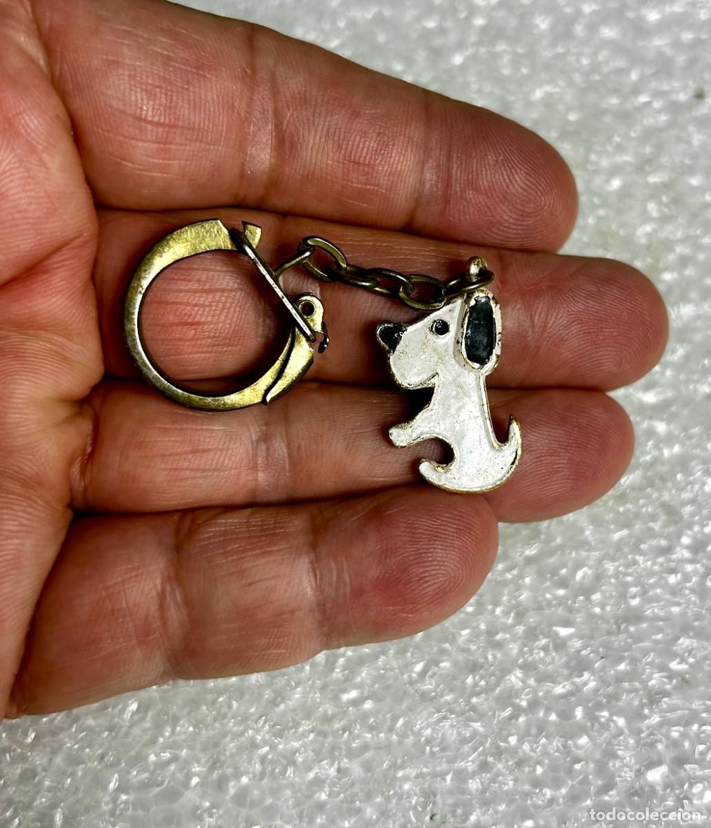 Coleccionismo de llaveros: 3842.Llavero met&aacute;lico vintage con la forma de un perro
