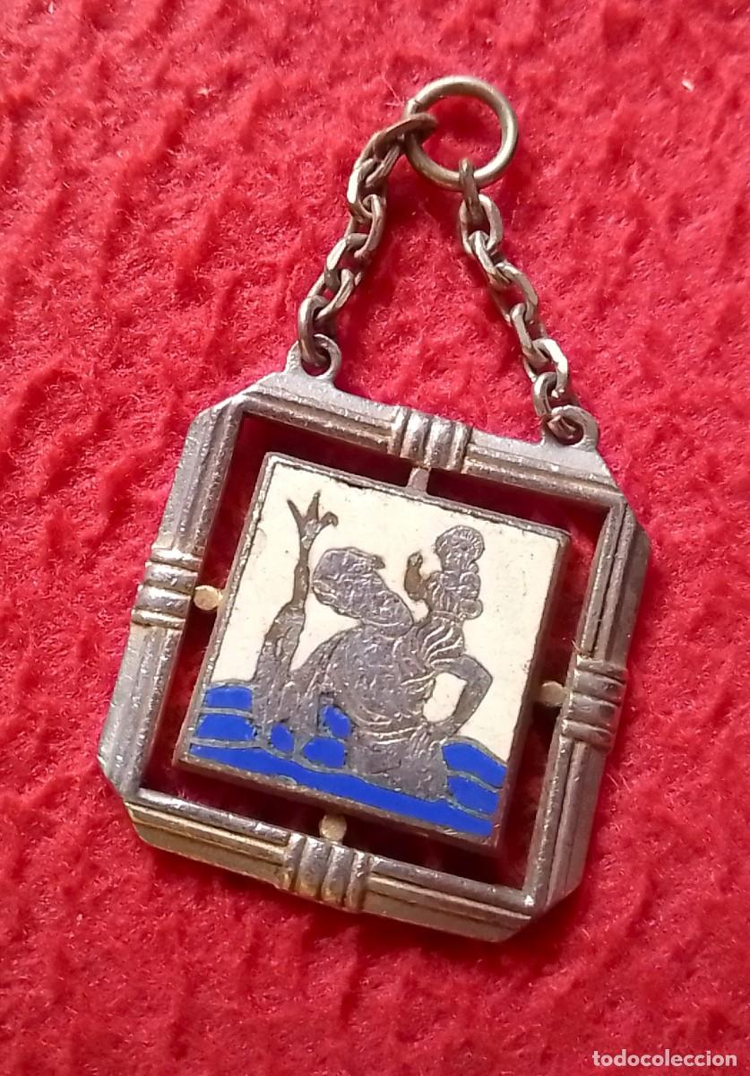 Coleccionismo de llaveros: LLAVERO KEYRING COLGANTE PIEZA AMULETO O SIMIL SAN CRISTOBAL CON NI&Ntilde;O ? DIOS NEPTUNO ? A IDENTIFICAR