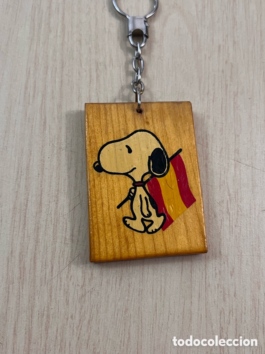 Coleccionismo de llaveros: ✅ llavero madera snoopy a&ntilde;os 80. Bandera de Espa&ntilde;a