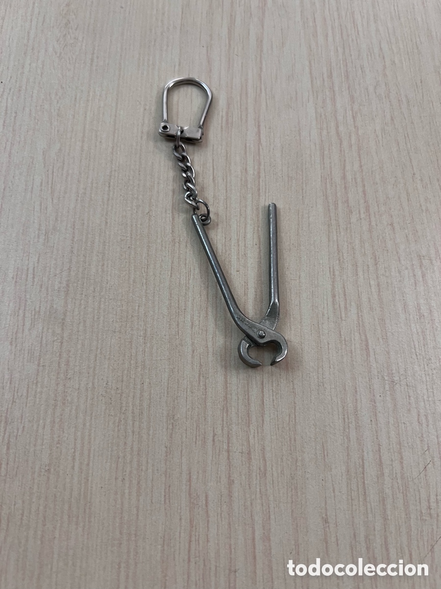 Collectionnisme de portes-cl&eacute;s: ✅ Llavero de tenazas. A&ntilde;os 80 hecho en Espa&ntilde;a