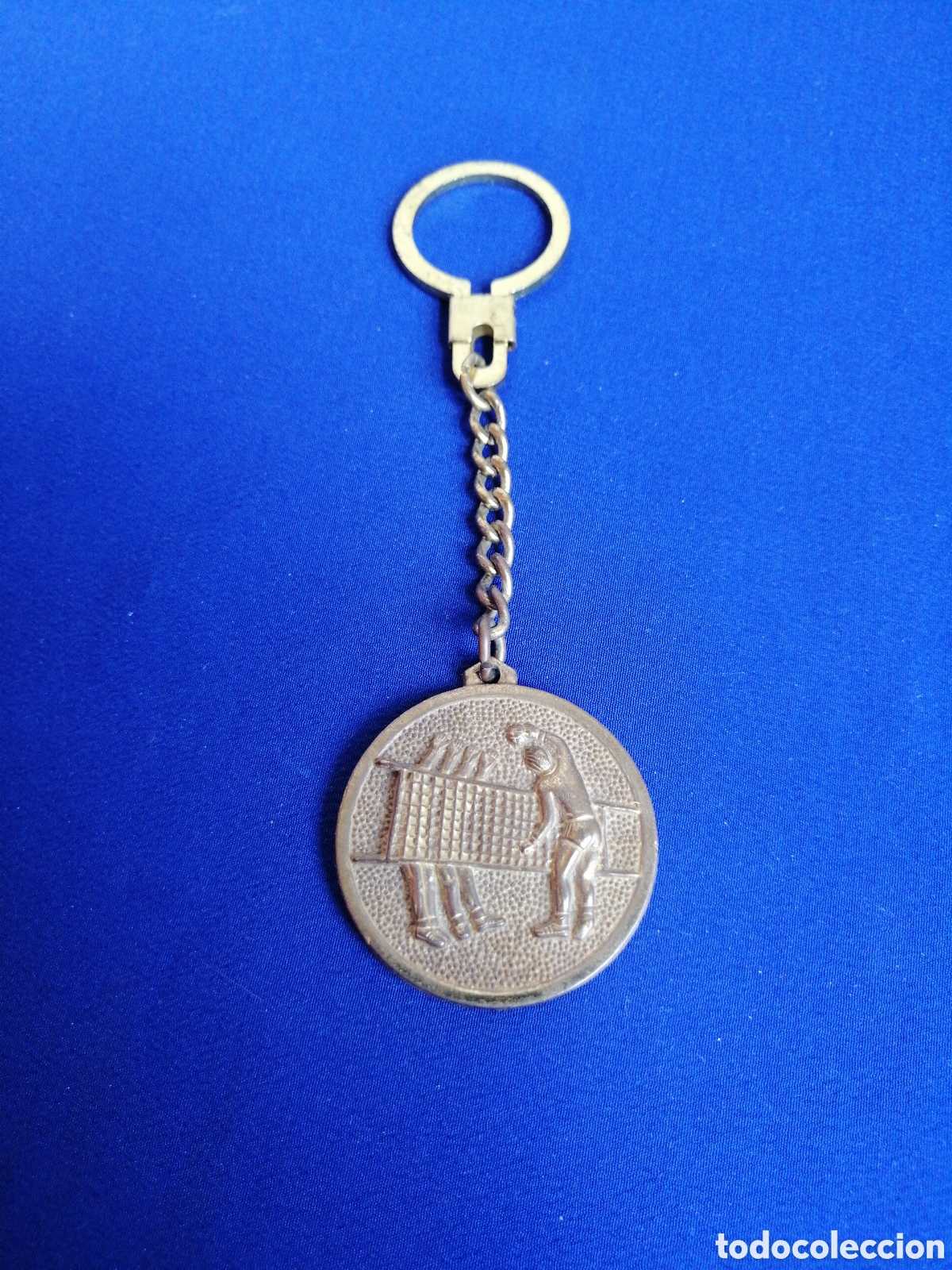 Collectionnisme de portes-cl&eacute;s: VOLEBOIL I TROFEO SANTO TOM&Aacute;S DE AQU&Iacute;NO A&Ntilde;O 1979 LLAVERO ANTIGUO
