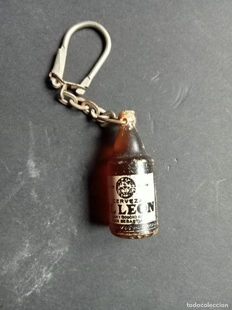Coleccionismo de llaveros: LLAVERO BOTELLIN CERVEZA EL LEON