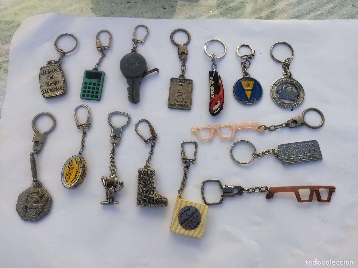 Coleccionismo de llaveros: lote de 15 llaveros publicitarios ulloa optico , bancobao ,hebo , caja de ahorros de antequera etc